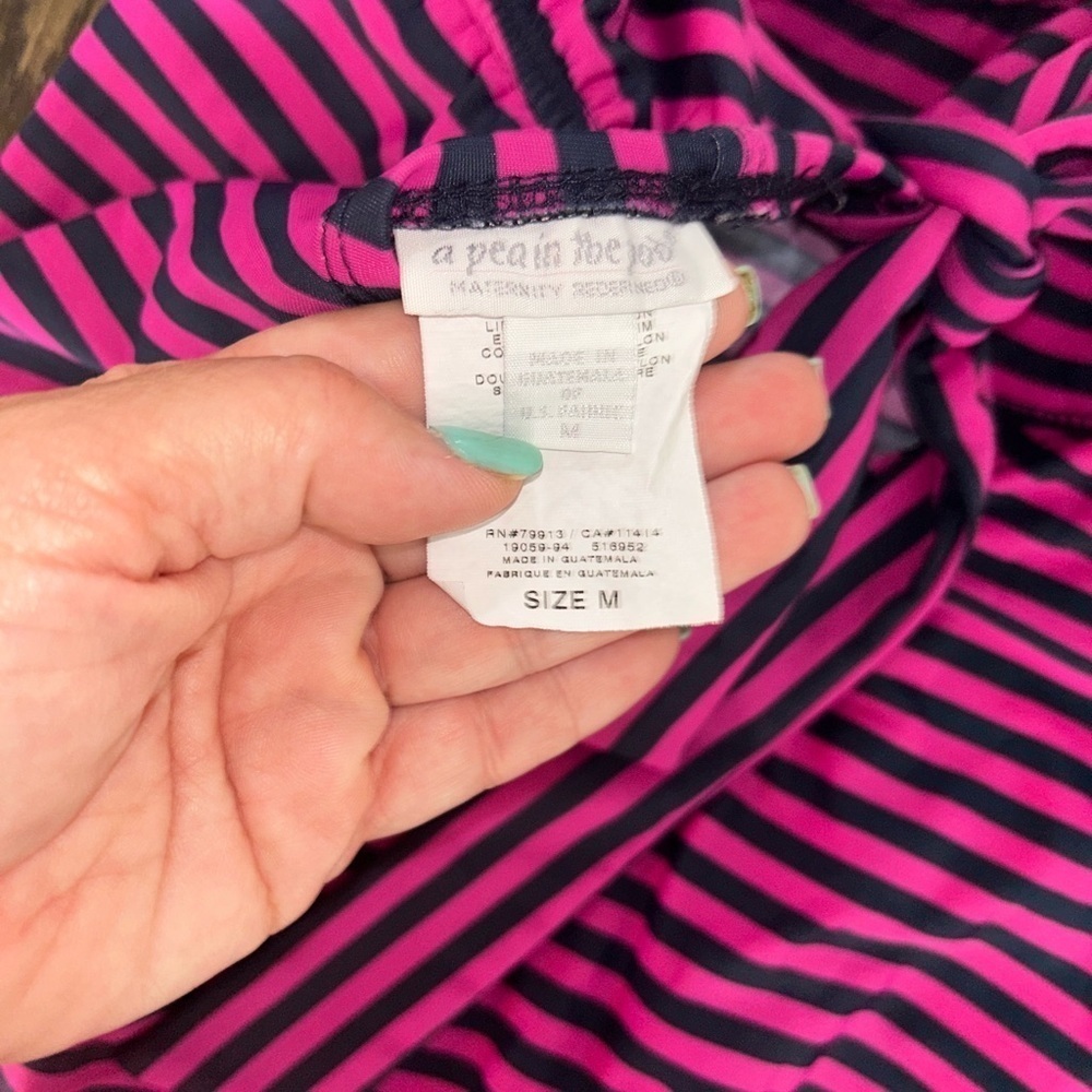 😍Lot of 2 maternity bathing suit tops size medium - Picture 9 of 9